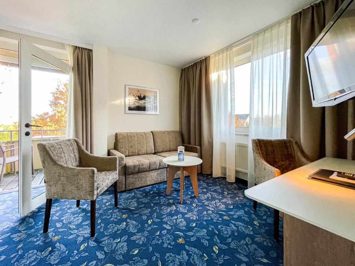 Hotel-Restaurant Vier Linden Штаде Экстерьер фото