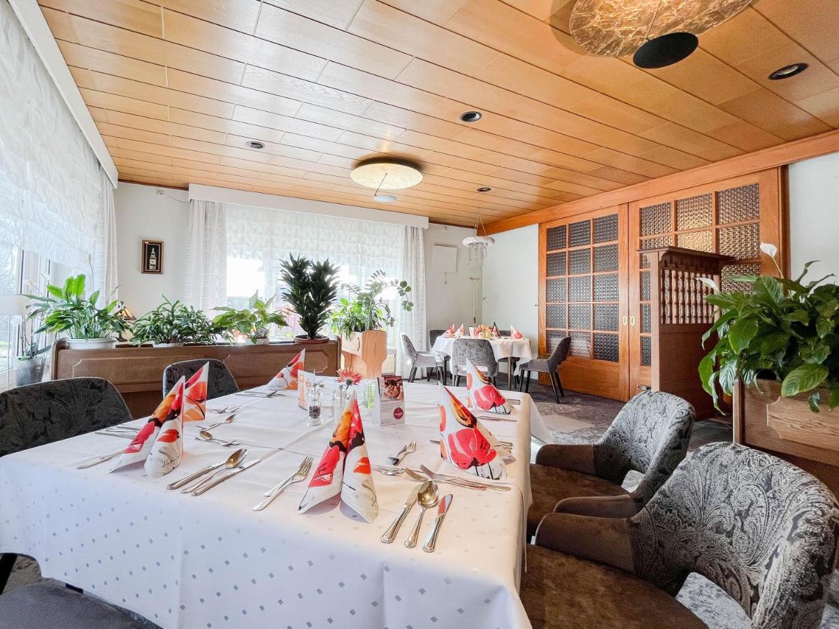 Hotel-Restaurant Vier Linden Штаде Экстерьер фото
