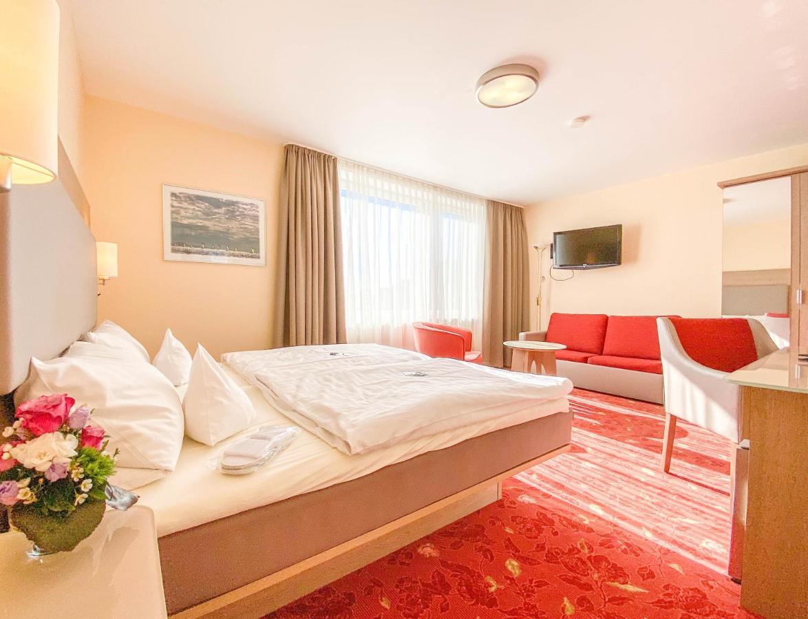 Hotel-Restaurant Vier Linden Штаде Экстерьер фото